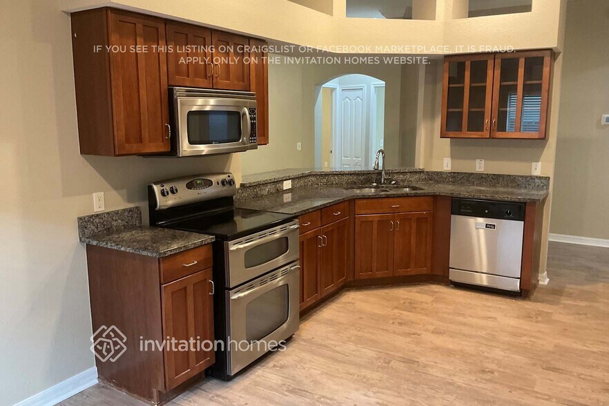 Building Photo - 1619 Bonita Bluff Ct