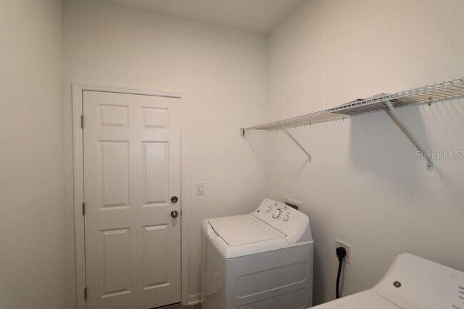 Building Photo - 2952 Marine Grass Dr