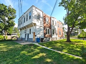 Building Photo - 401 Champion Ave