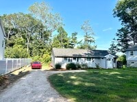 Building Photo - 50 Clear Lake Manor Rd