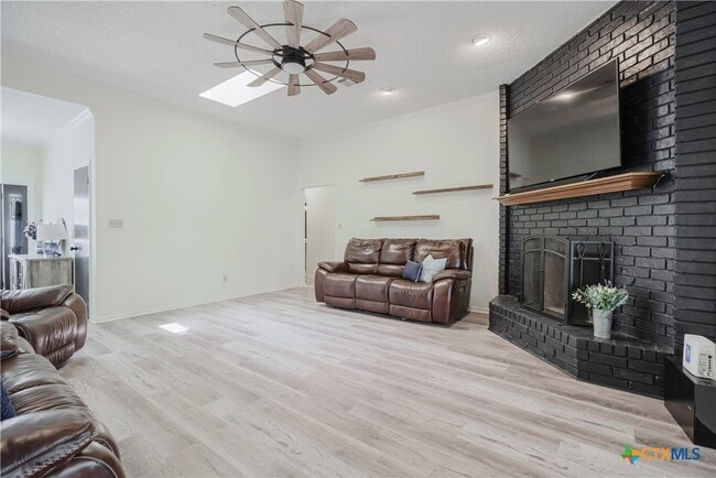 Building Photo - 1012 Pin Oak Dr