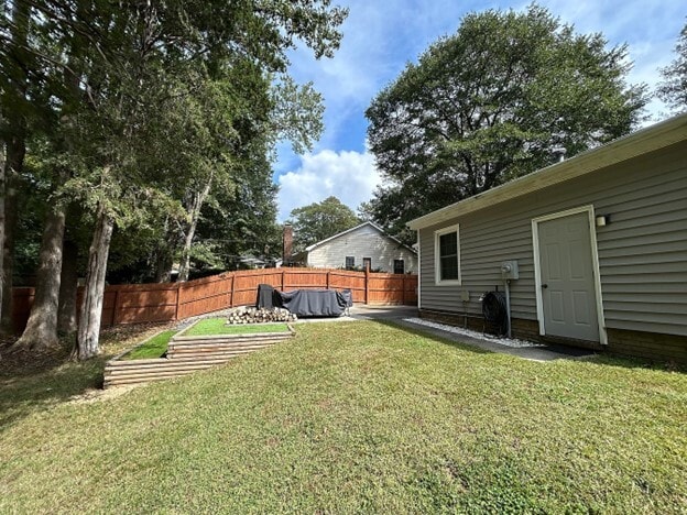 Building Photo - 2321 Oldenburg Dr