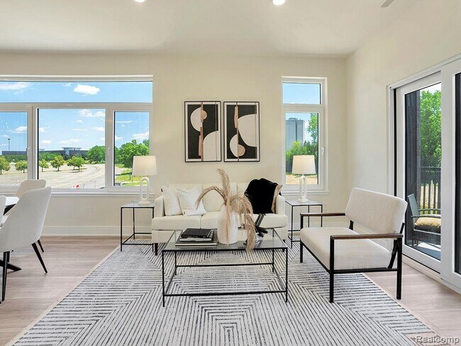 Building Photo - 741 Smart Town Dr