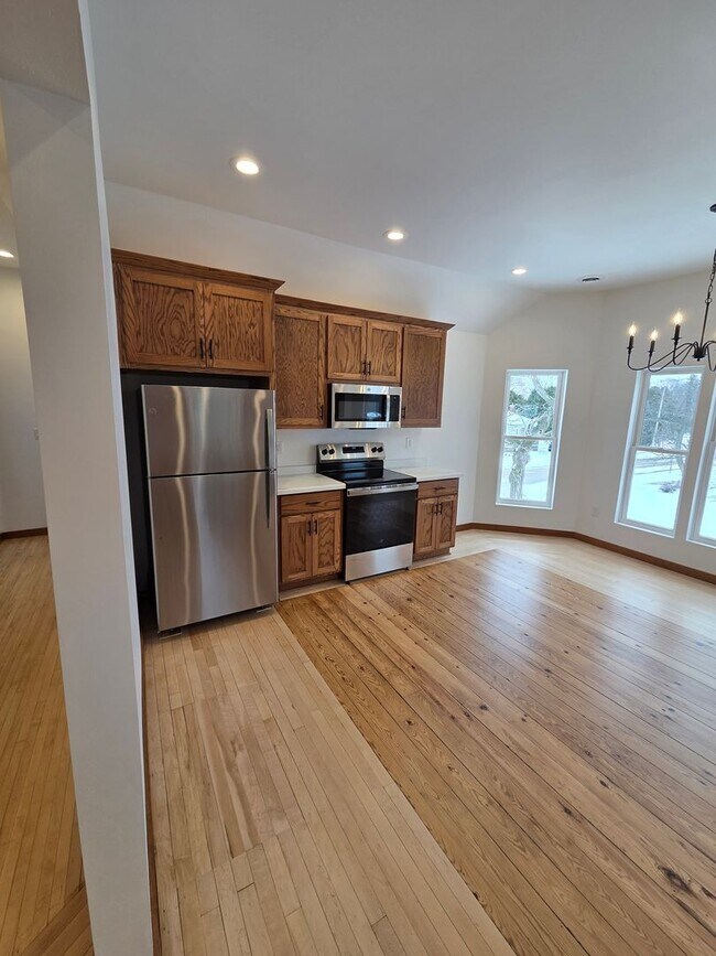 Building Photo - 2904 Parkridge Ave