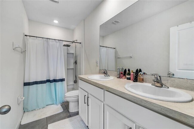 Building Photo - 2916 Peony Pr Ln