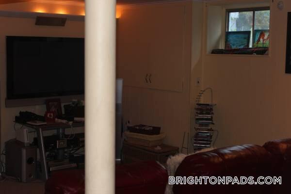 Building Photo - 41 Donnybrook Rd