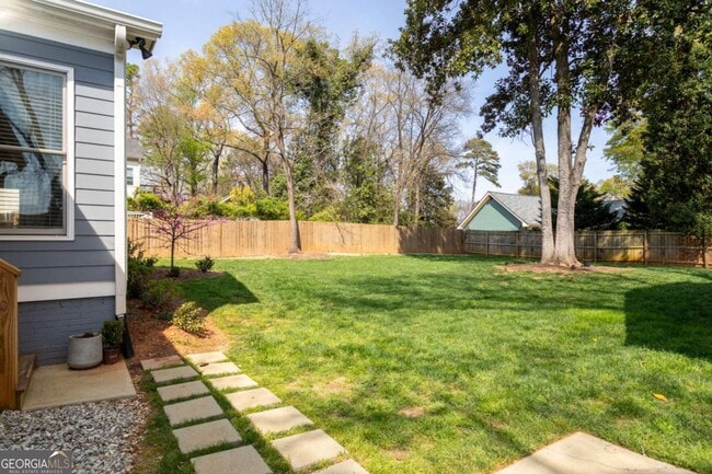 Building Photo - 318 Ashburton Ave SE