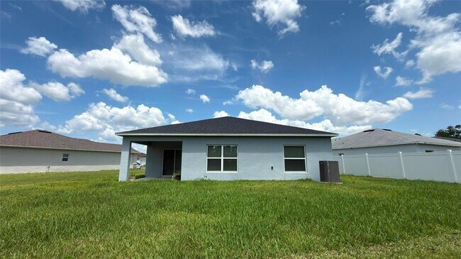 Building Photo - 3992 Fescue St