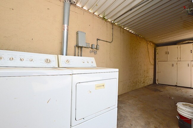 Building Photo - Scottsdale Mobile Estates!