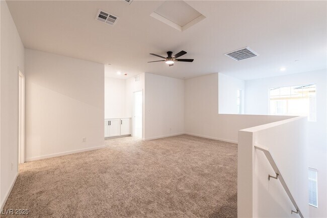 Building Photo - 494 Francesca Crst St