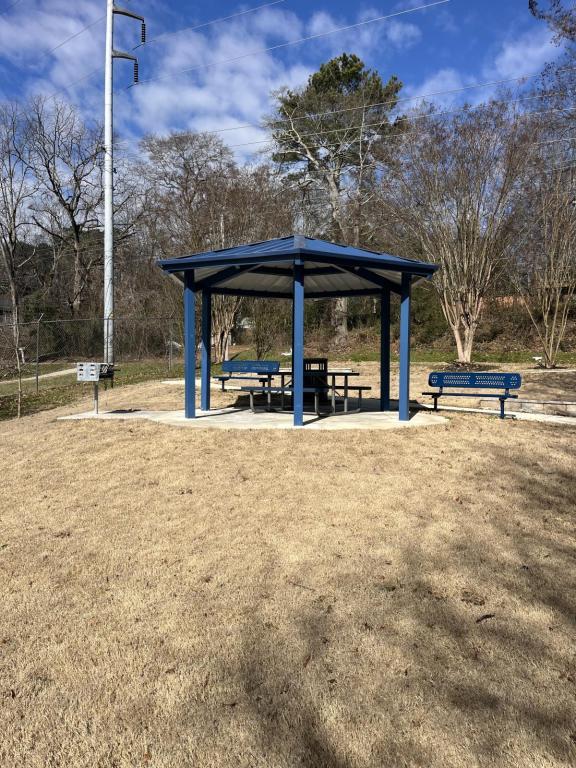 Building Photo - 1910 Center Ave