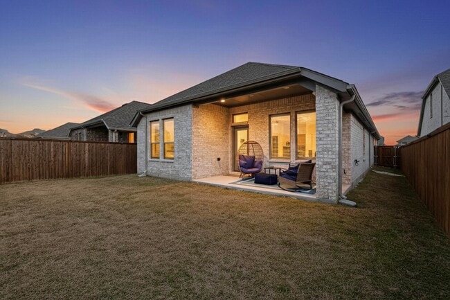 Building Photo - 2319 Kirkstall Wy