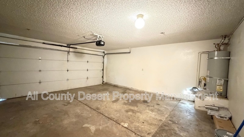 Building Photo - 32525 Canyon Vista Rd