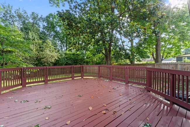 Building Photo - 4227 Hillbrook Dr