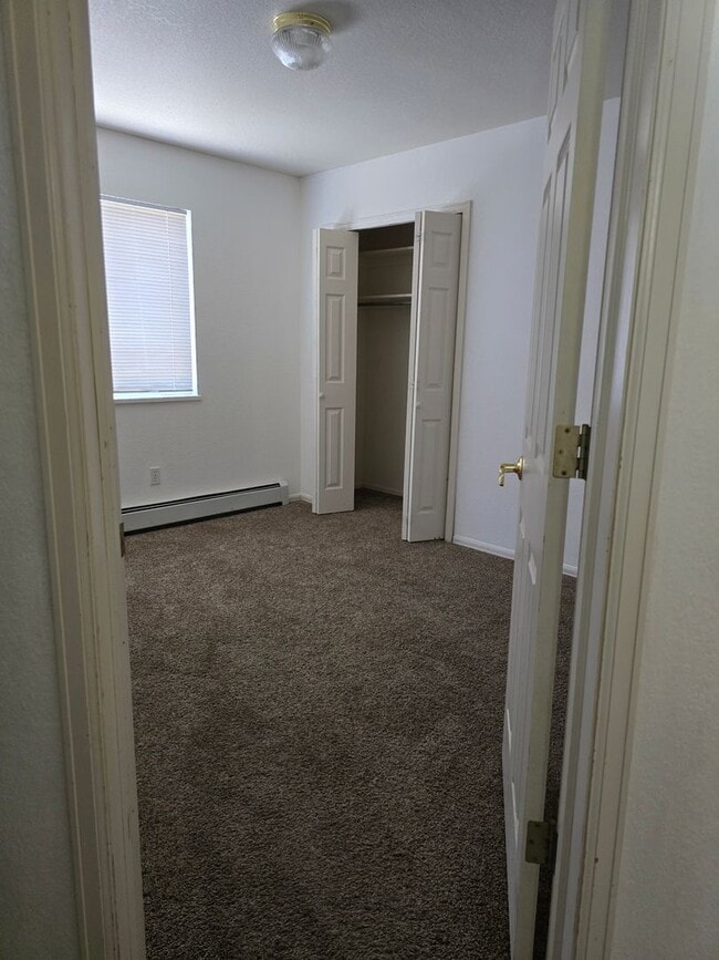Building Photo - Nestled 3 bedroom, 2 bathroom in Fruitvale area