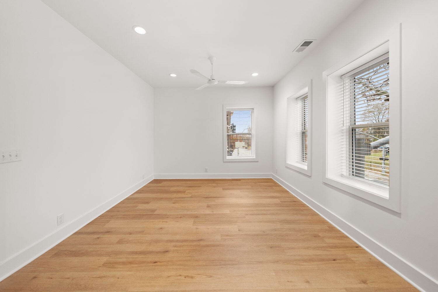 Building Photo - 4245 Troost Ave