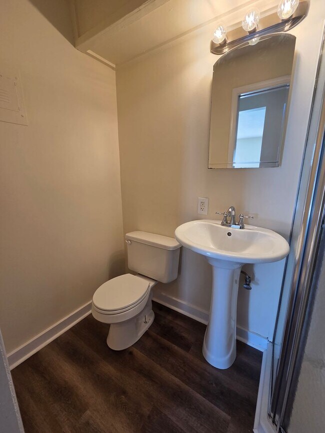 Building Photo - LAKELAND HOMES