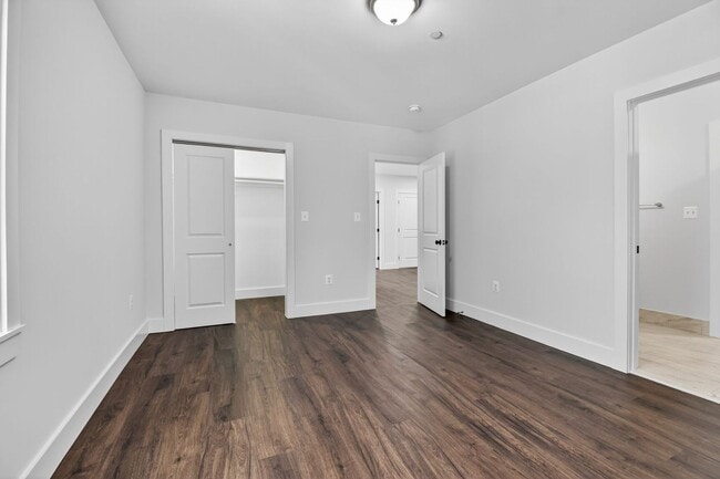 Building Photo - Spacious New Build in Quiet Glenmont / Silver Spring - Available Now