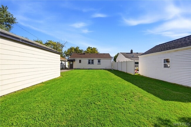 Building Photo - 66 Cleveland Dr