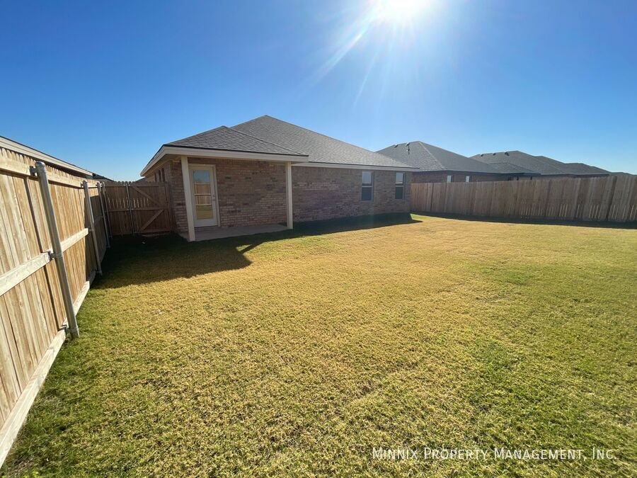 Building Photo - 1349 Bajada St