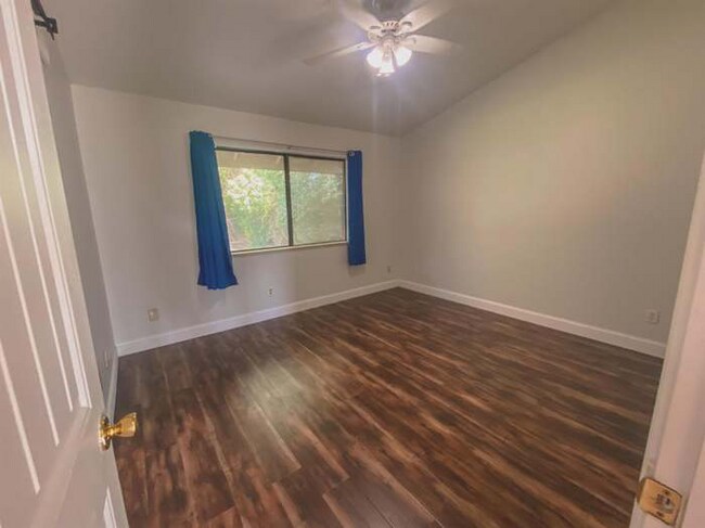 Building Photo - 7379 Durfee Way