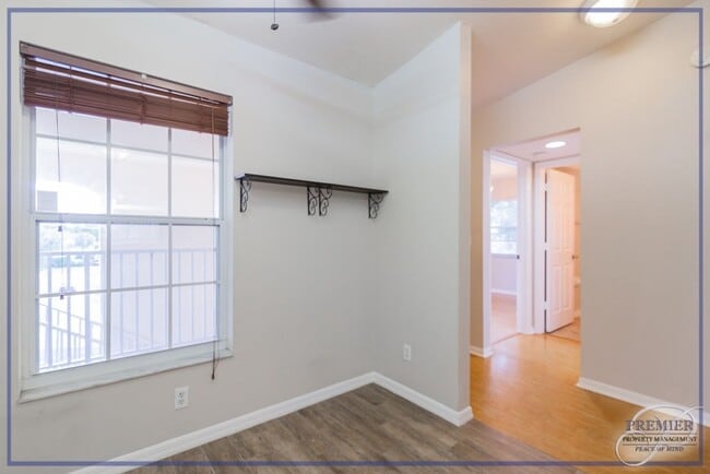 Building Photo - ***2+DEN/2 BATH***CENTRAL NAPLES***CYPRESS...