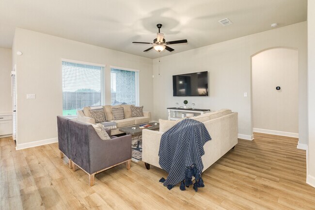 Building Photo - 9806 Starry Night Ln