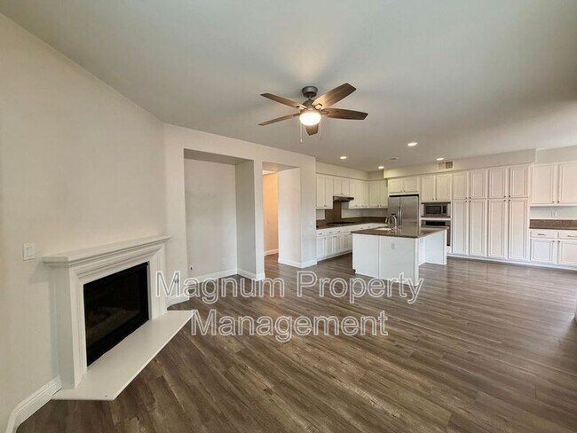 Building Photo - 40382 Corrigan Pl