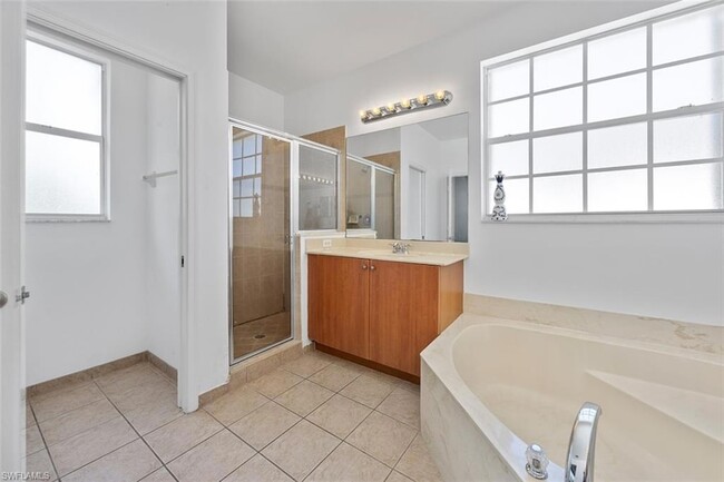 Building Photo - 7013 Romana Way