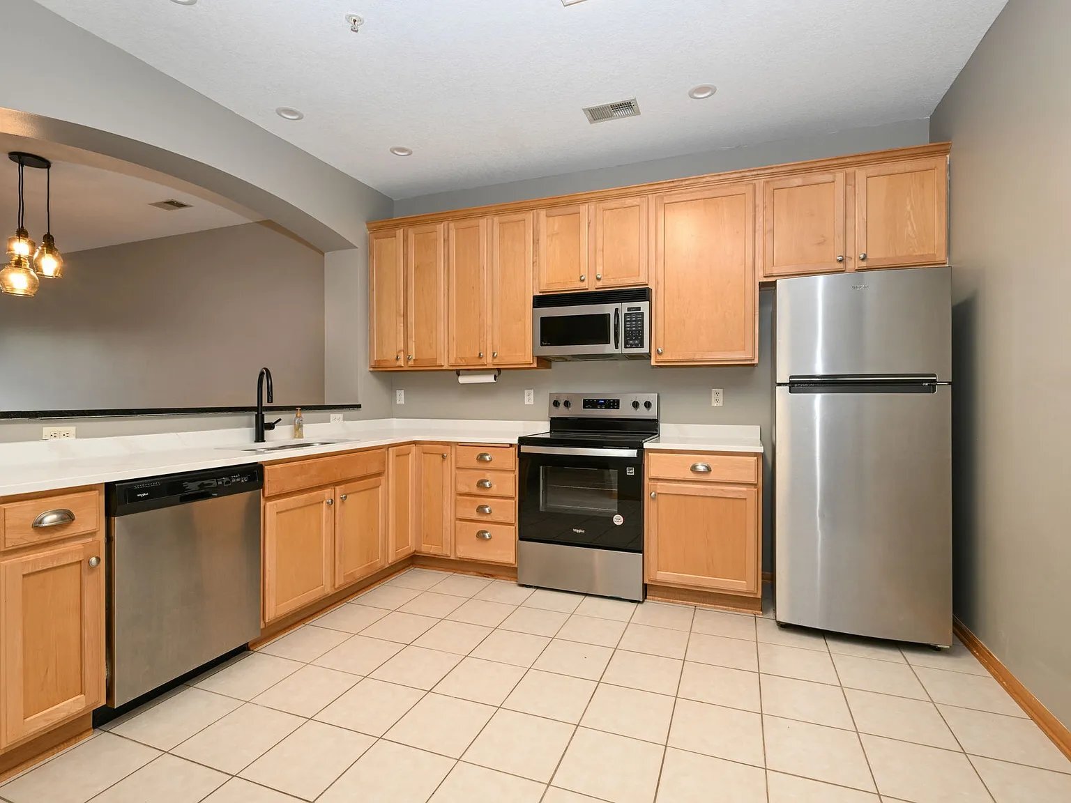 Building Photo - 770 Wisconsin Ave N