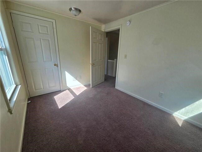 Building Photo - 235 B Allen St