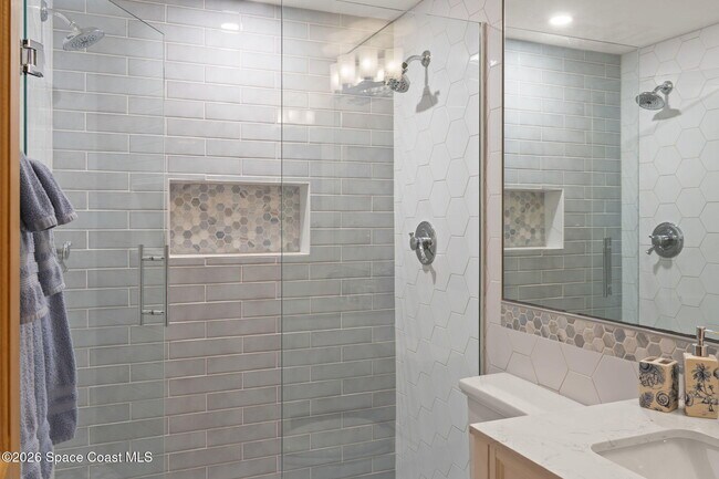 Building Photo - 3553 S Washington Ave