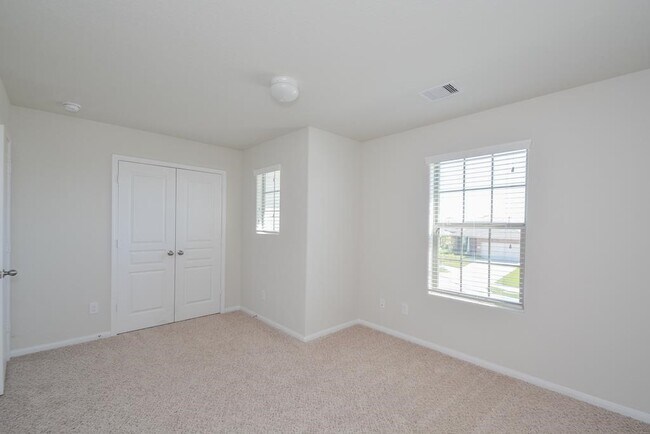 Building Photo - 5827 Banyan Oak Ct