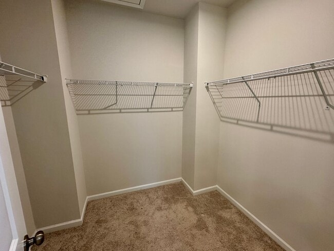 Building Photo - Cute 3BR/2BA Townhouse Minutes from Uptown