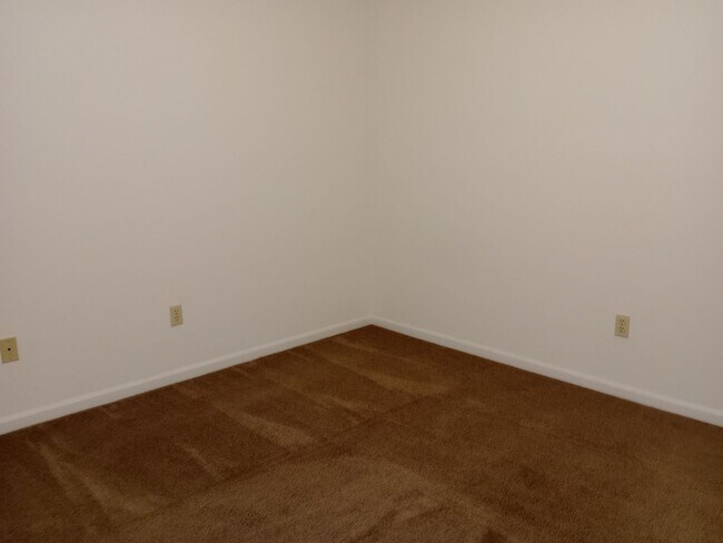 Building Photo - 4414-4416-4416 Cheryl Ct