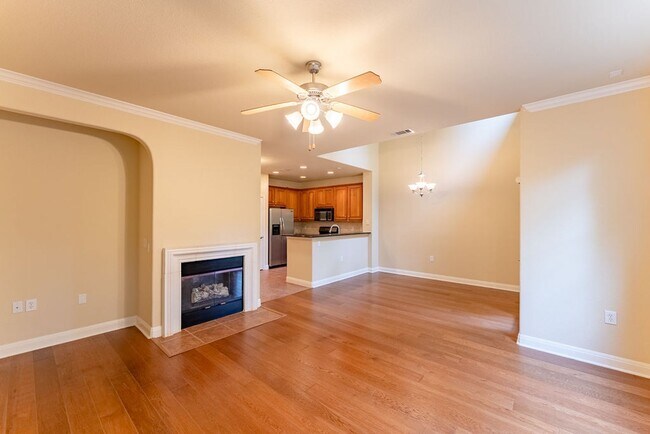 Building Photo - Gorgeous 2 Bedrooms /2.5 Bathrooms + Flex Space Home Near South Austin!!!