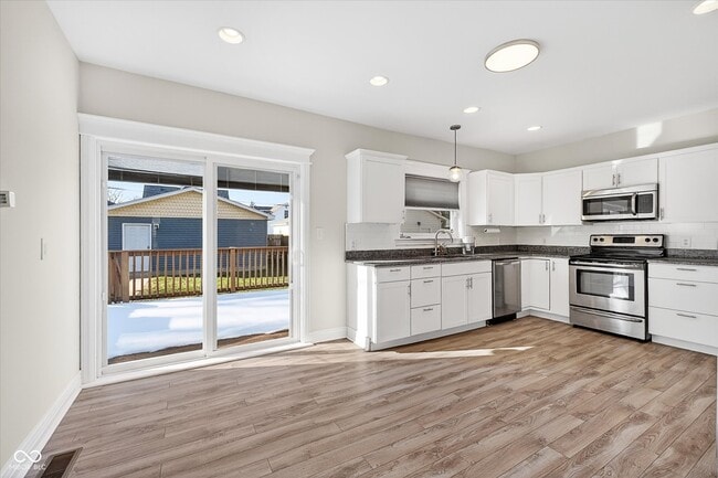 Building Photo - 916 Dawson St