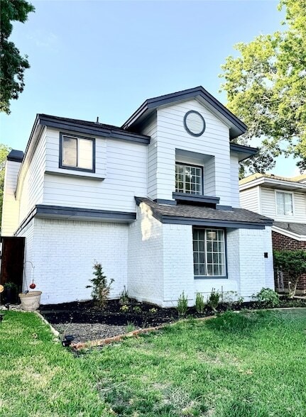 Building Photo - 4243 Timberglen Rd