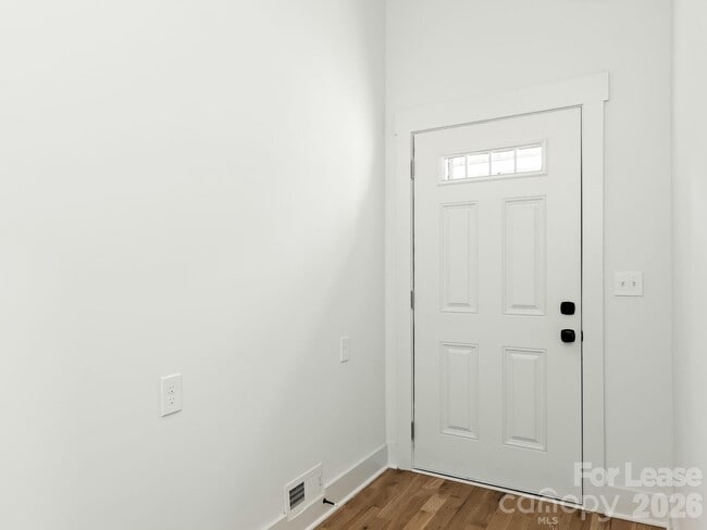 Building Photo - 1310 N Davidson St