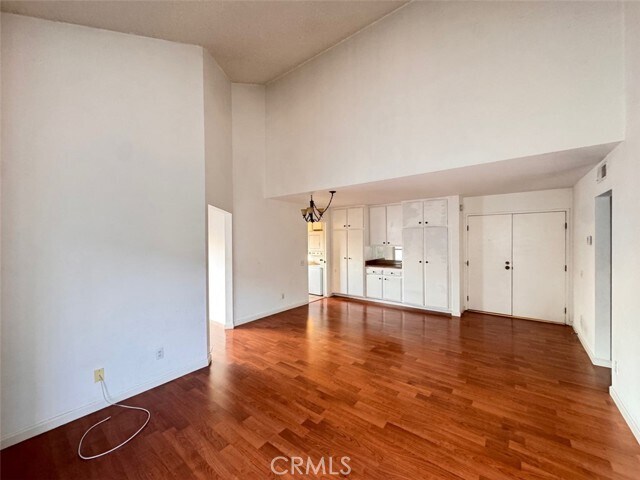 Building Photo - 225 N Rose St