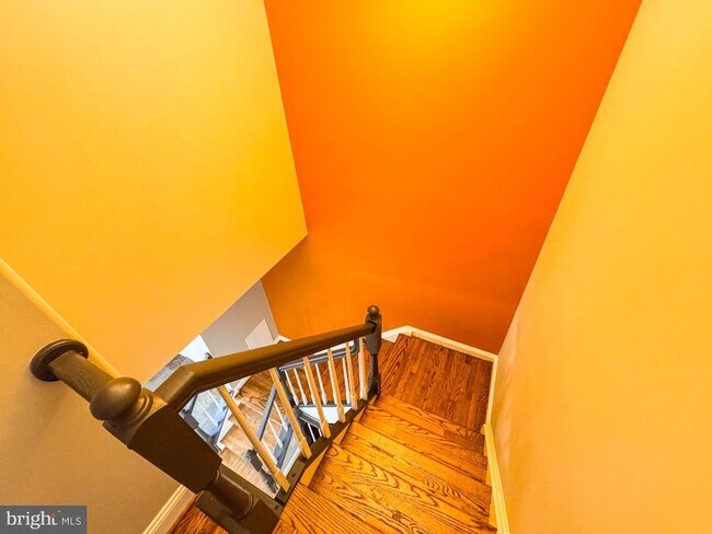 Building Photo - 3906 Valley Ridge Dr