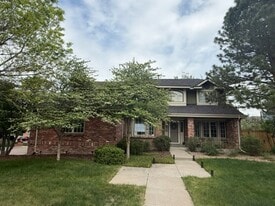 Building Photo - 7710 S Hickory Pl