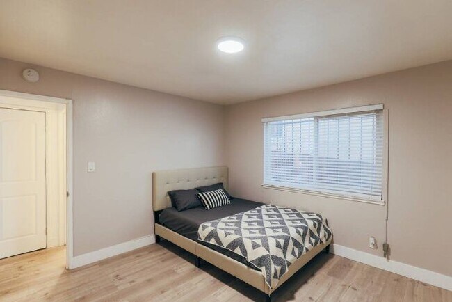 Floorplan - 1008 E 23rd St