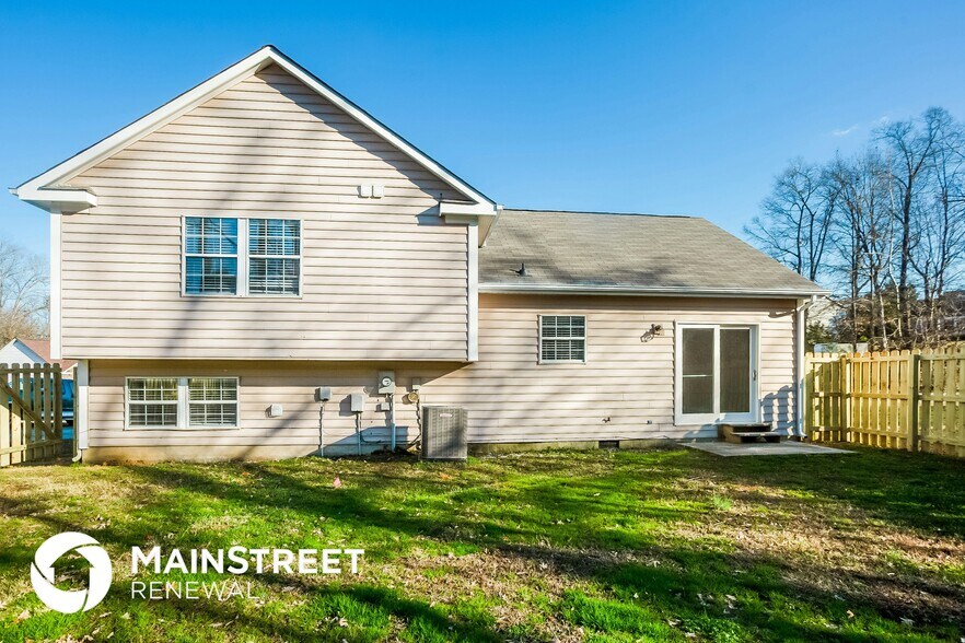 Building Photo - 1500 Jeffrey Bryan Dr