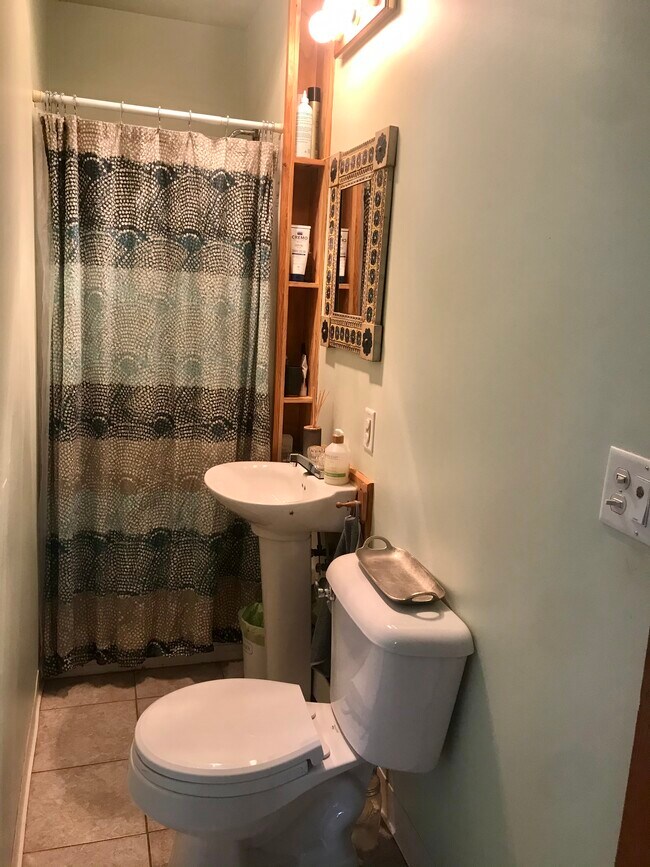 Building Photo - 8307 Greenwood Ave