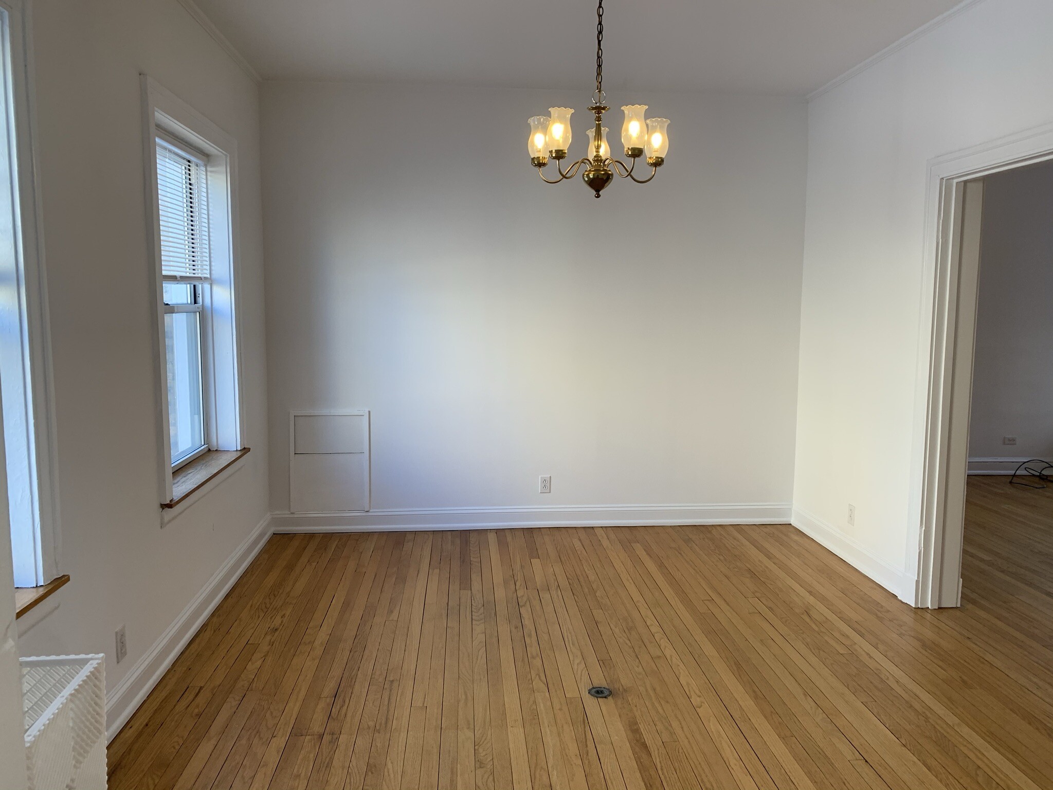Building Photo - 1509 Oak Ave
