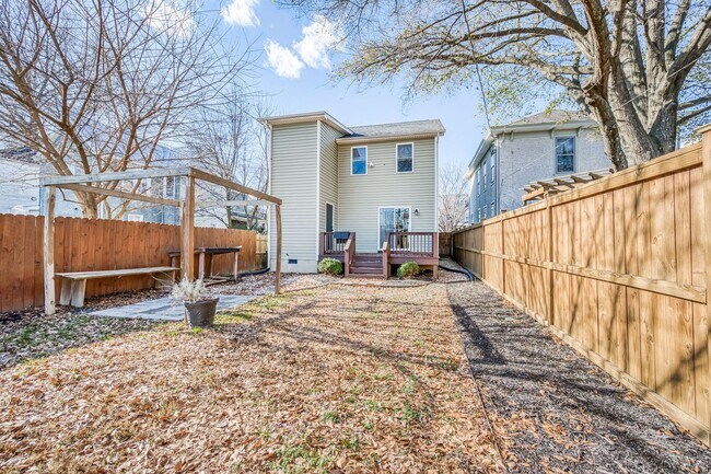 Building Photo - Beautiful Northside RVA Home-Move In Ready