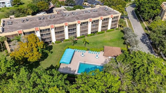 Building Photo - 23345 Carolwood Ln