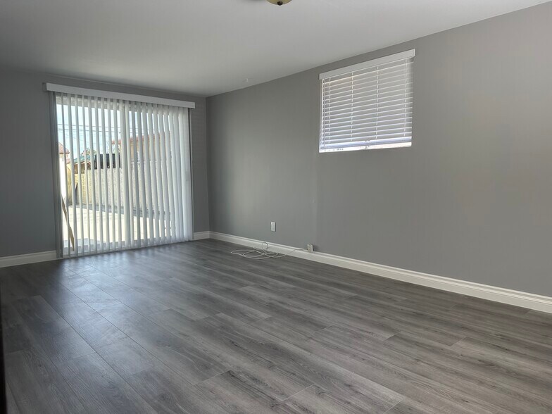 Building Photo - 21116 Denker Ave