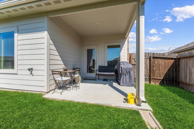 Building Photo - 21511 Violet Rdg Rd